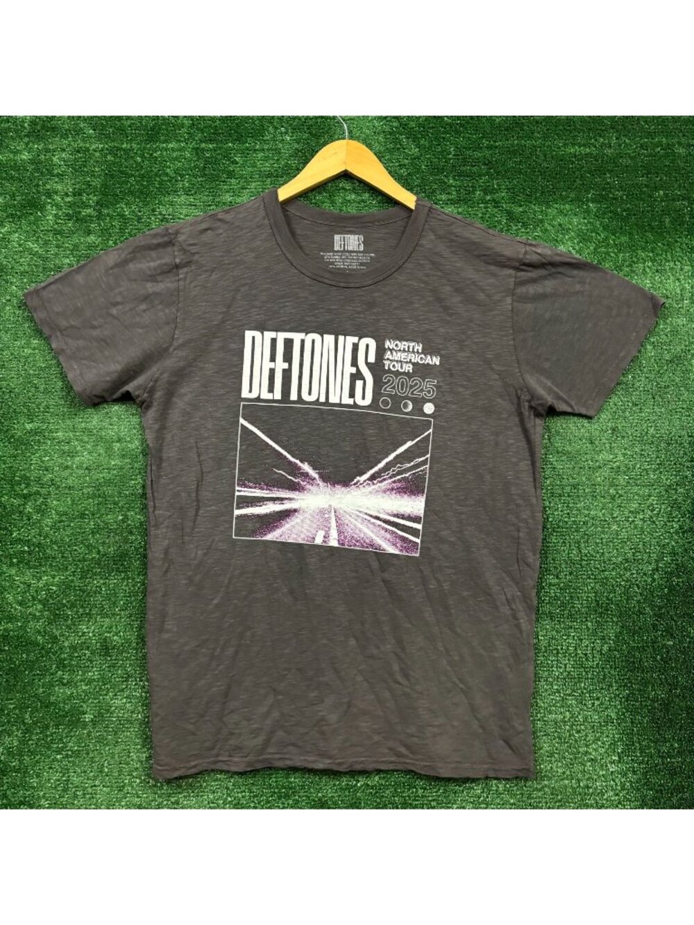 Deftones North American Tour Nu Metal Band T-Shirt Size Large